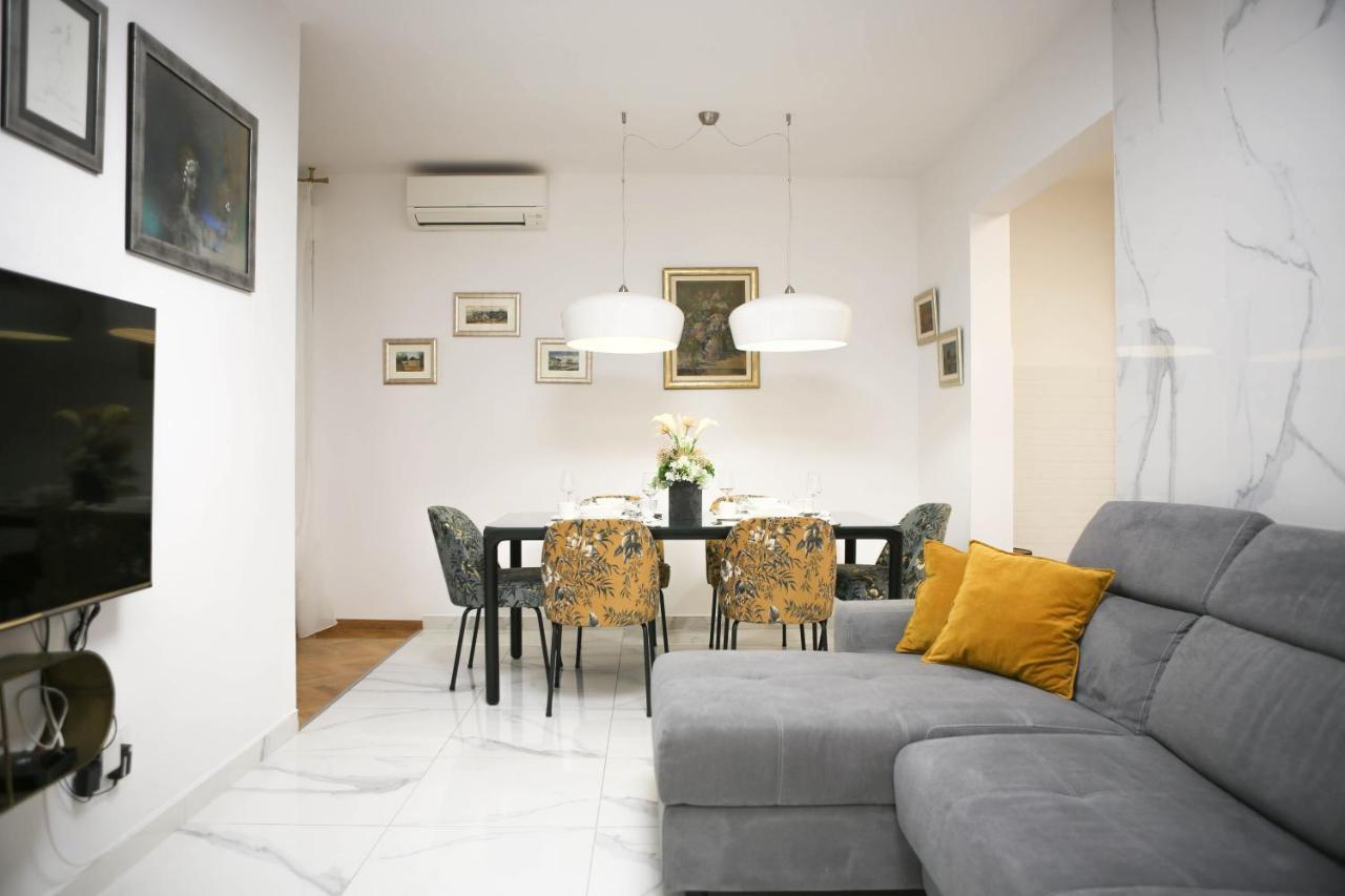 New & Luxury Apartment Tony Split Exterior foto